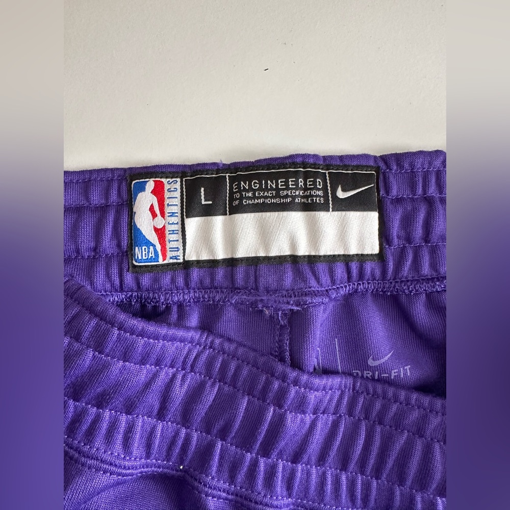 Nike LA Lakers Team Issued Purple Shorts - Picture 2 of 5